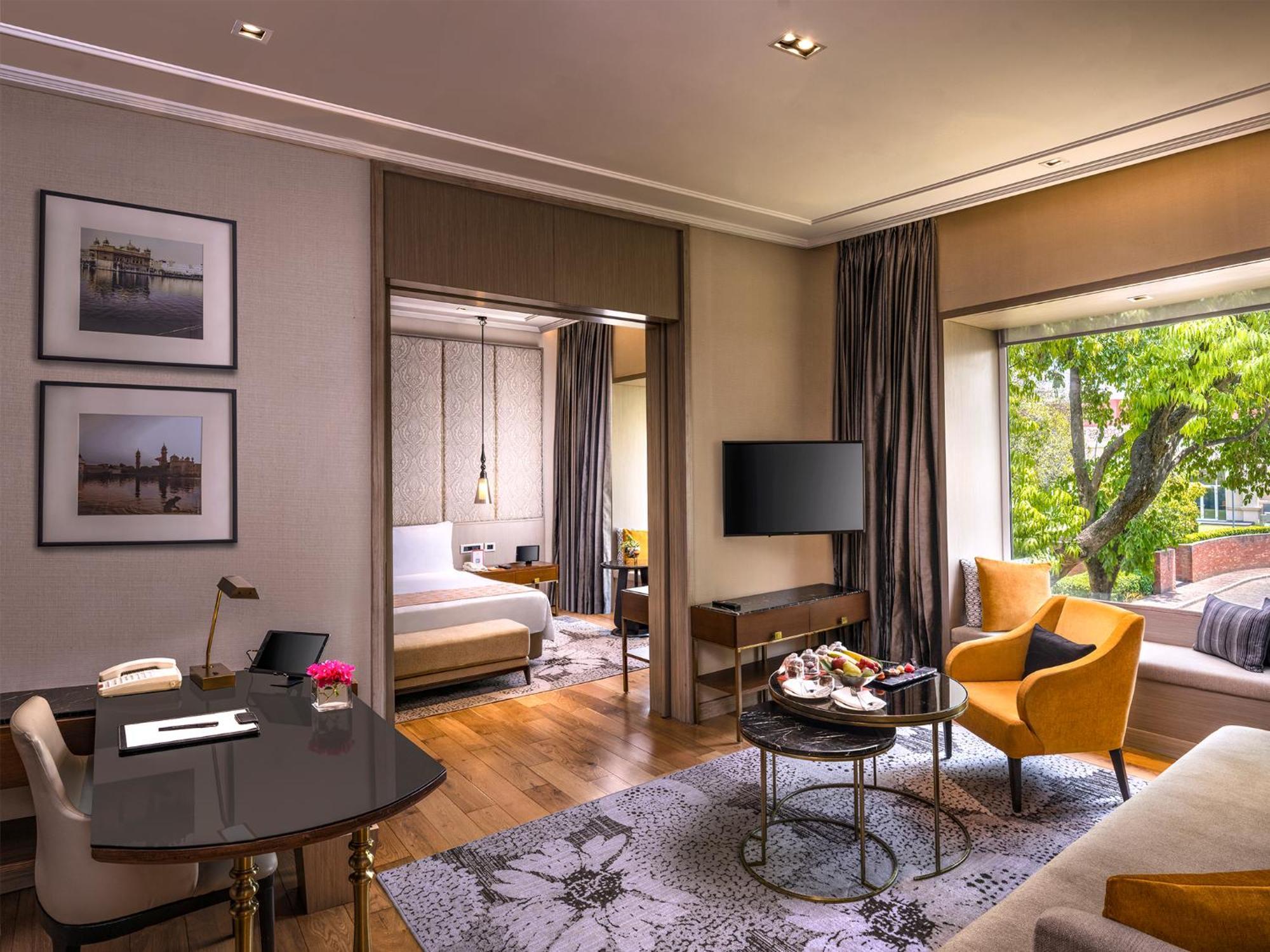 Welcomhotel By Itc Hotels, Raja Sansi, Amritsar Bagian luar foto