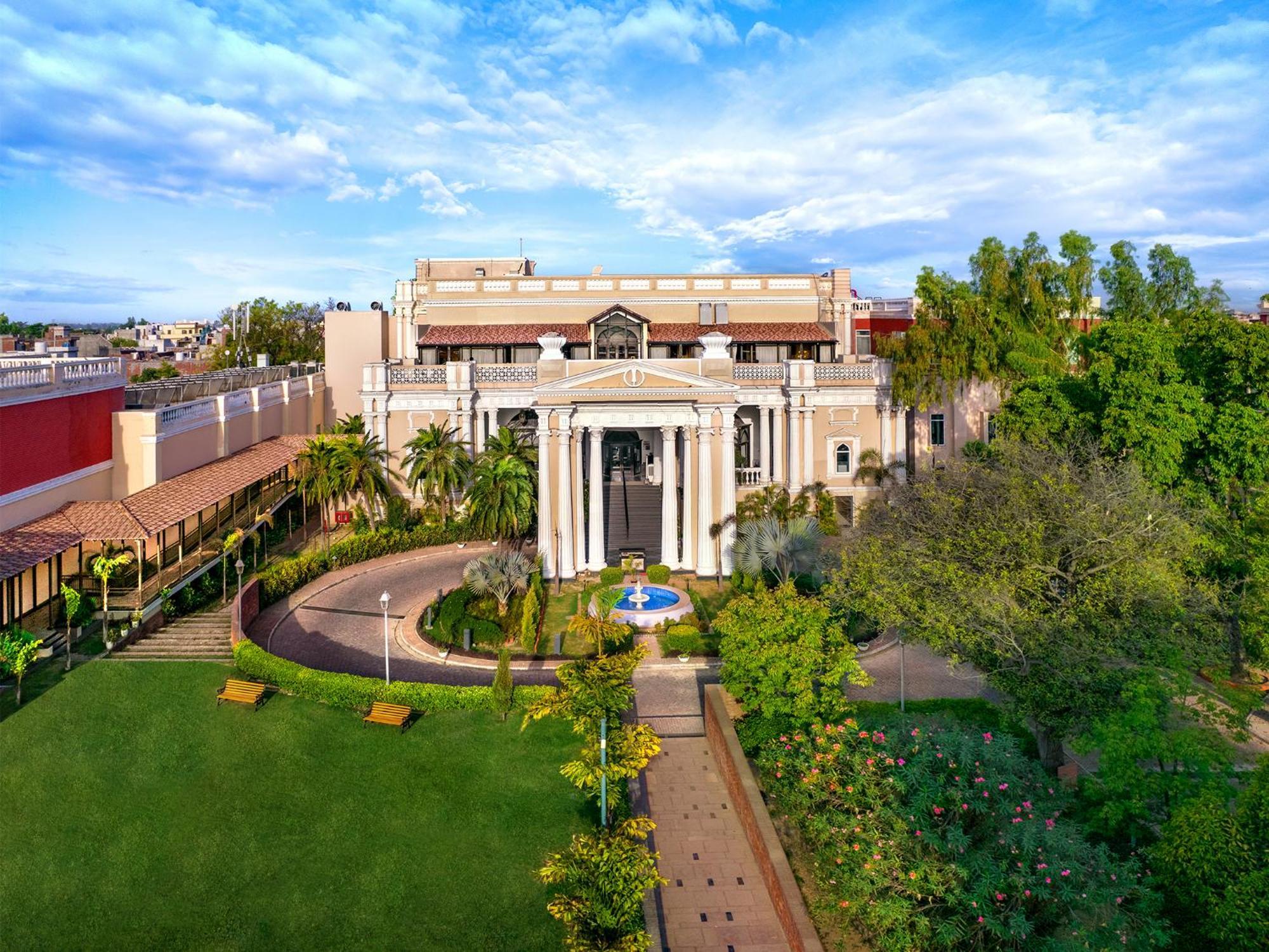 Welcomhotel By Itc Hotels, Raja Sansi, Amritsar Bagian luar foto